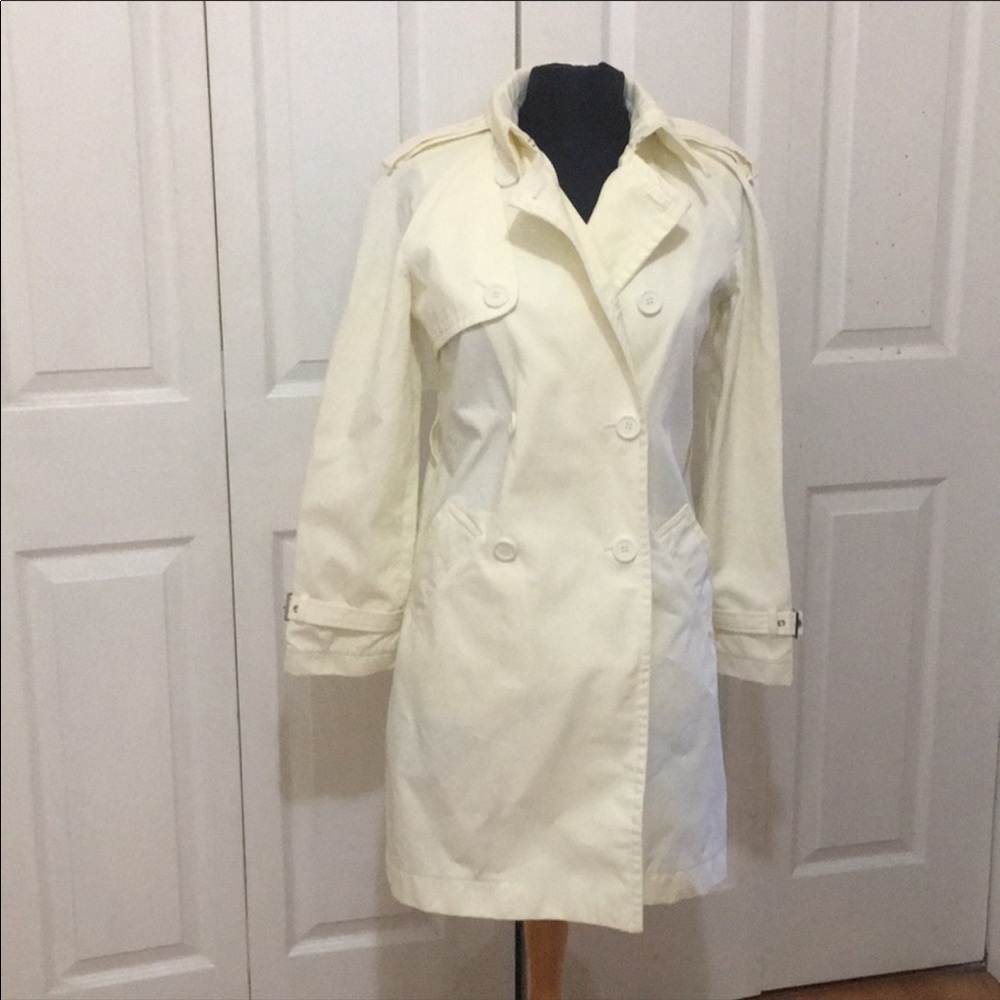 Express double breasted Trench coat 🧥 in cream
